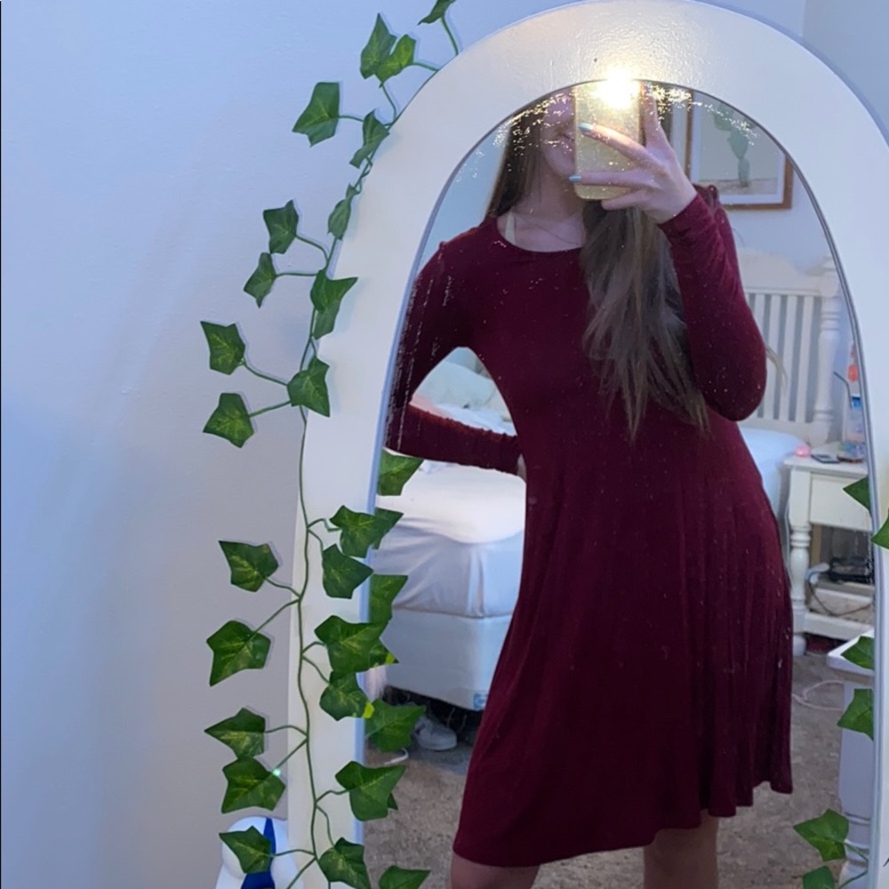 red long sleeve t-shirt dress